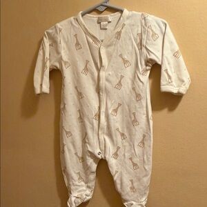 Kissy Kissy Cream Giraffe-Print Footie One-Piece